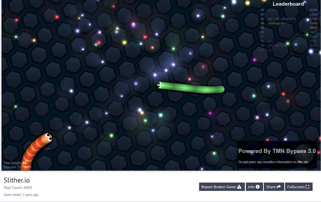 Slither.io game being played